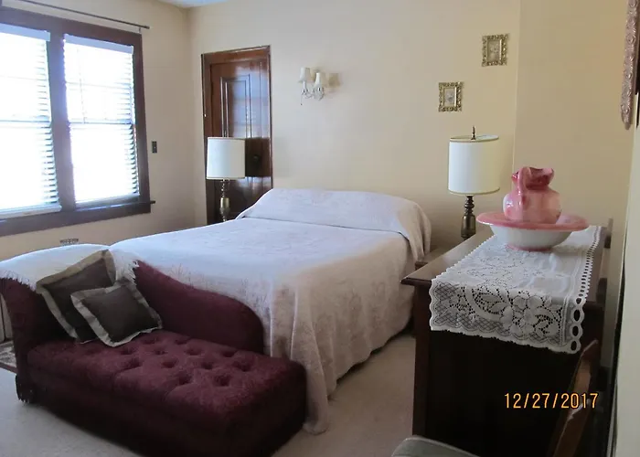 Holiday home Streator's Baldwin House